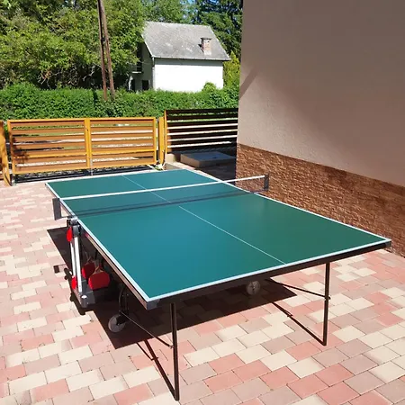 Banki Vendeghaz * Bánk