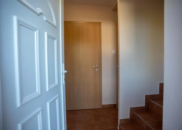 Banki Vendeghaz * Bank (Nograd)